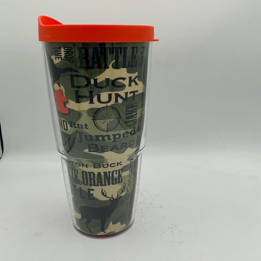 Tervis Camouflage Hunter 24 oz Travel Tumbler with Orange Lid